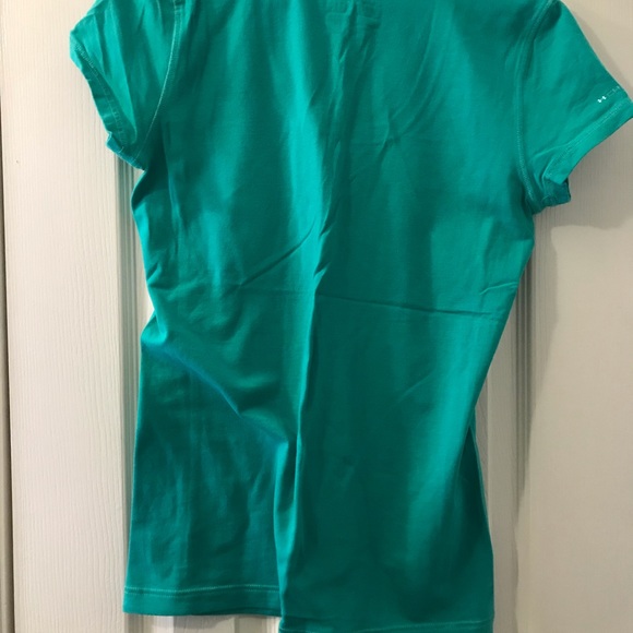 Under Armour workout top - Picture 2 of 2